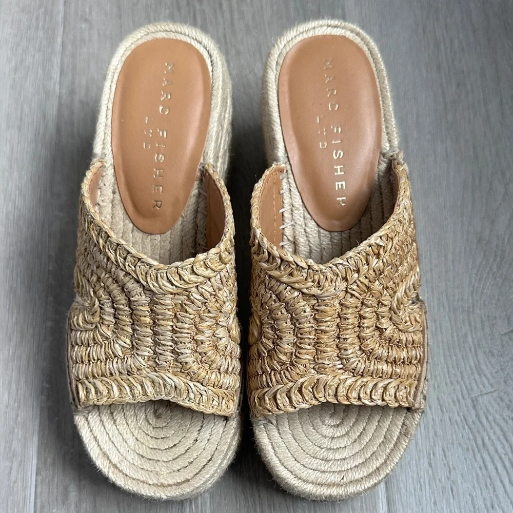 Marc Fisher Natural Woven Mules size 5 - Picture 4 of 9